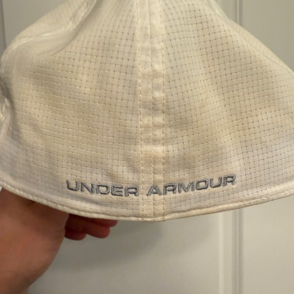 Under Armour Hat - Picture 2 of 3